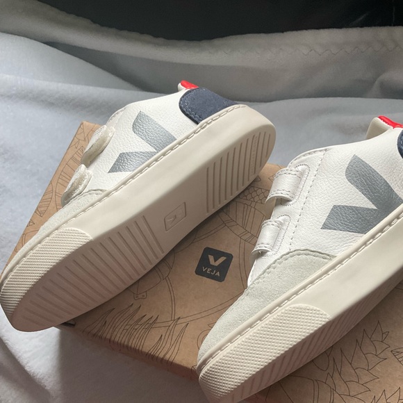 Veja shoes toddlers - Picture 5 of 8